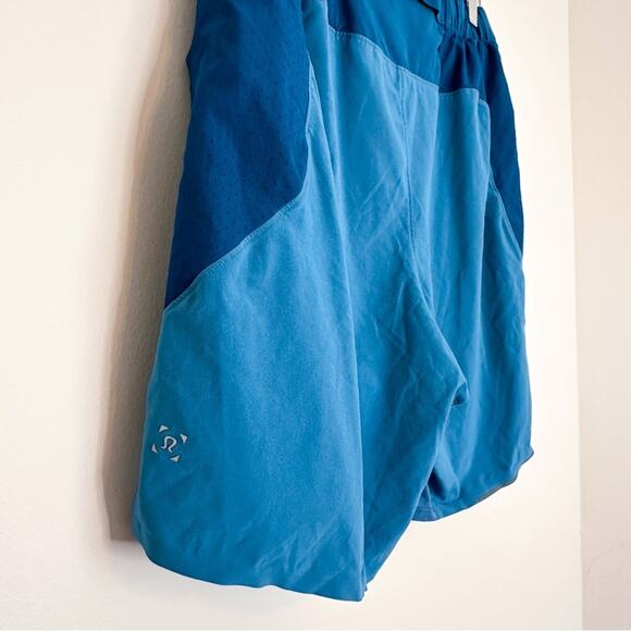 Lululemon Switch Up Short *6" - Picture 4 of 6